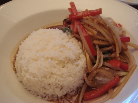 Basil prawn and steam rice